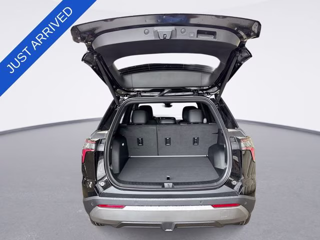 2026 Mosaic Black Metallic Chevrolet Equinox LT FWD SUV