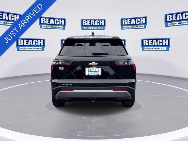 2026 Mosaic Black Metallic Chevrolet Equinox LT FWD SUV