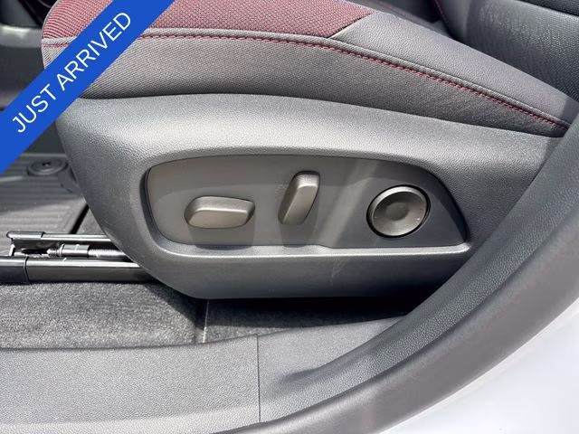 2026 Polar White Tricoat Chevrolet Equinox RS FWD SUV