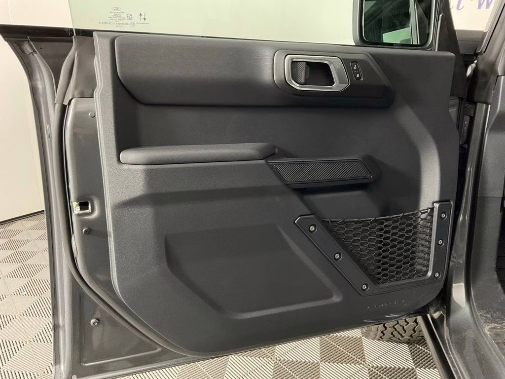 2026 Gray Ford Bronco Badlands 4X4 SUV