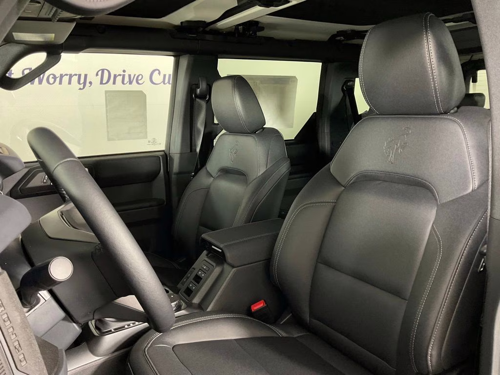 2026 Gray Ford Bronco Badlands 4X4 SUV