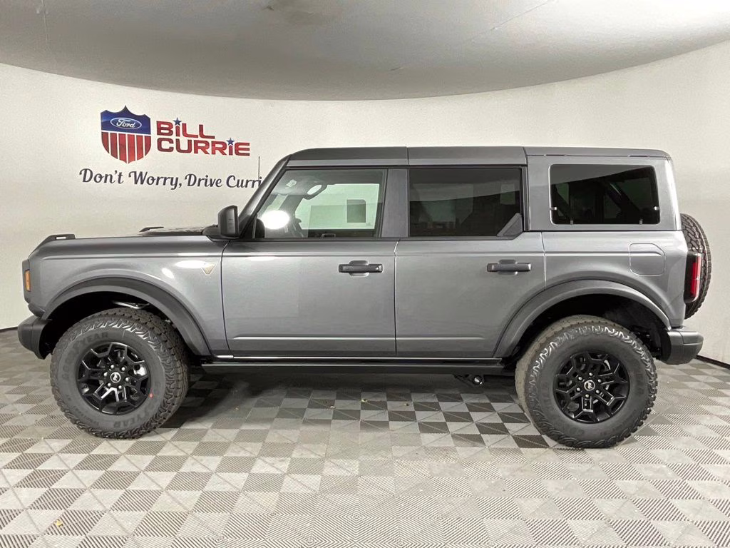 2026 Gray Ford Bronco Badlands 4X4 SUV