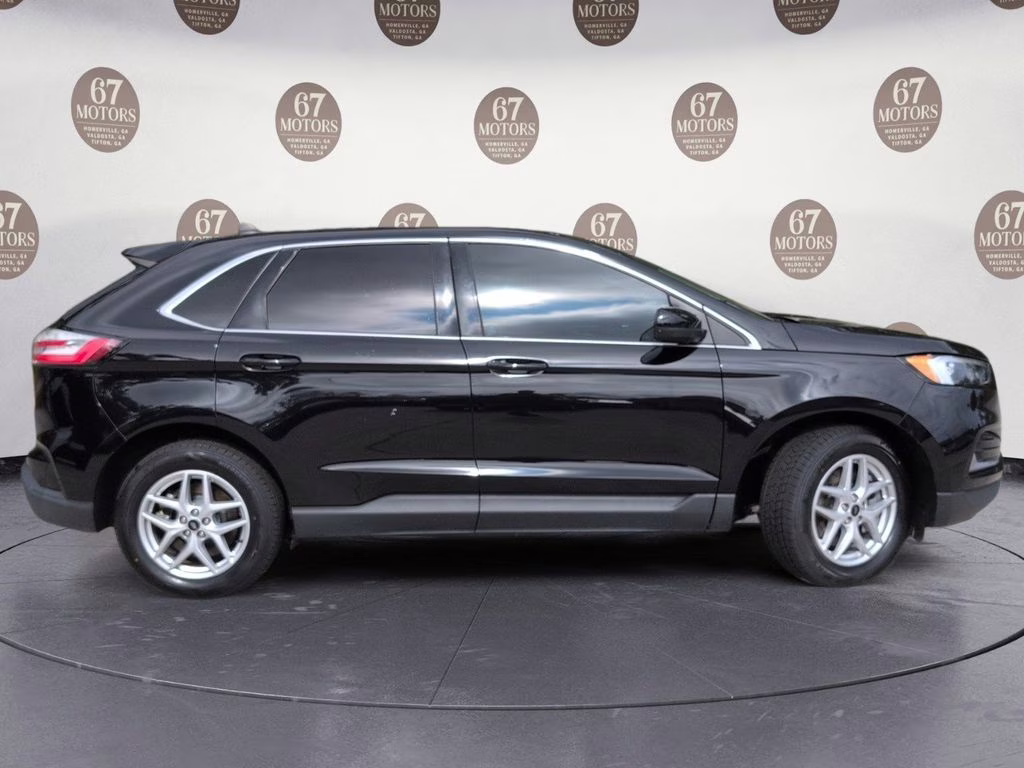 2023 Black Metallic Ford Edge SEL AWD SUV