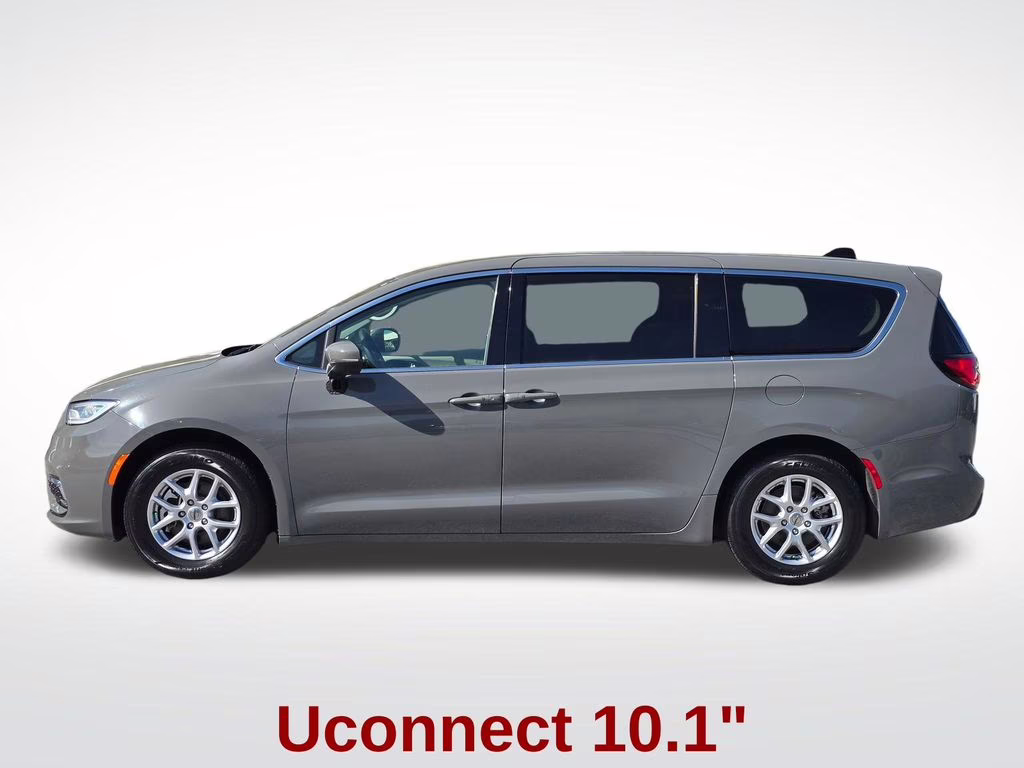 2023 Ceramic Gray Clearcoat Chrysler Pacifica Touring L FWD Van