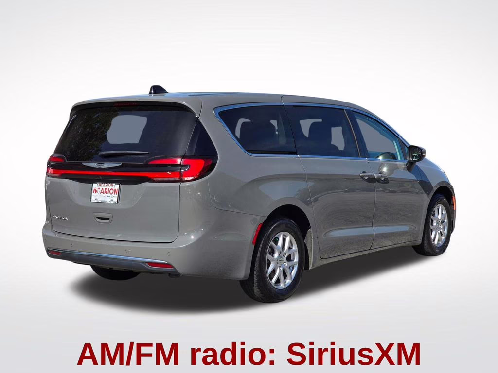 2023 Ceramic Gray Clearcoat Chrysler Pacifica Touring L FWD Van