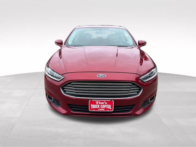 2014 Ruby Red Metallic Ford Fusion SE FWD Sedan