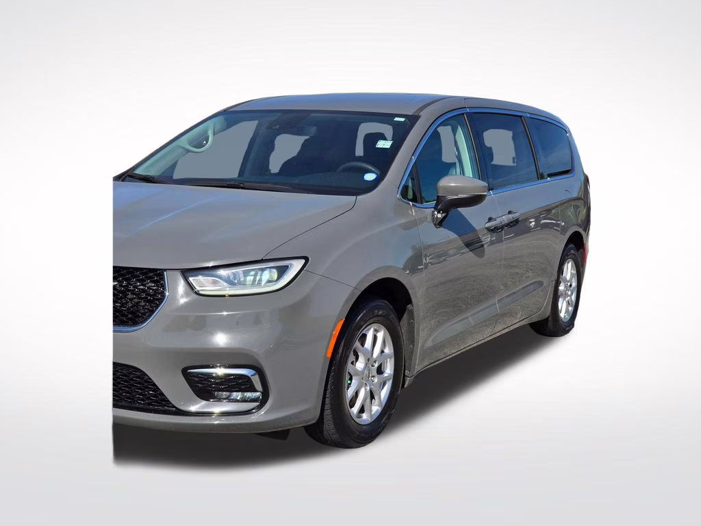 2023 Ceramic Gray Clearcoat Chrysler Pacifica Touring L FWD Van