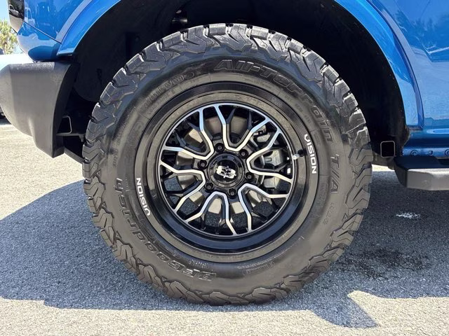 2022 Velocity Blue Metallic Ford Bronco Outer Banks 4X4 Convertible