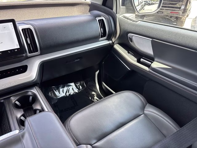 2025 Black Metallic Ford Expedition Max Active 4X4 SUV