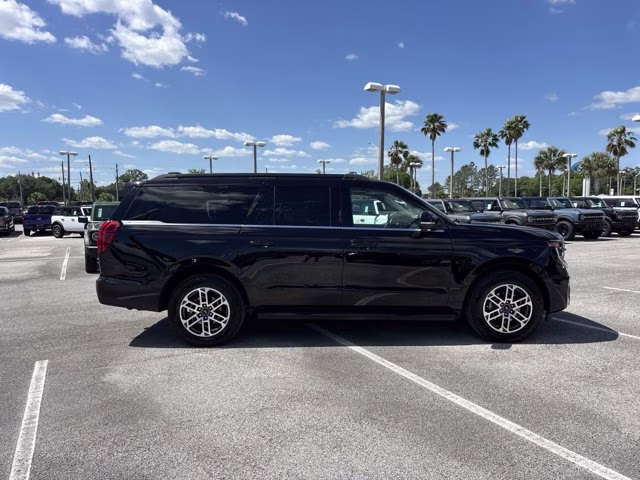 2025 Black Metallic Ford Expedition Max Active 4X4 SUV