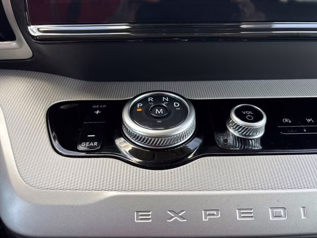 2025 Black Metallic Ford Expedition Max Active 4X4 SUV