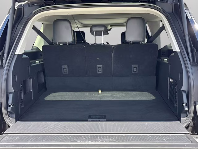 2025 Black Metallic Ford Expedition Max Active 4X4 SUV