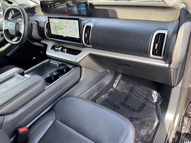 2025 Black Metallic Ford Expedition Active 4X4 SUV