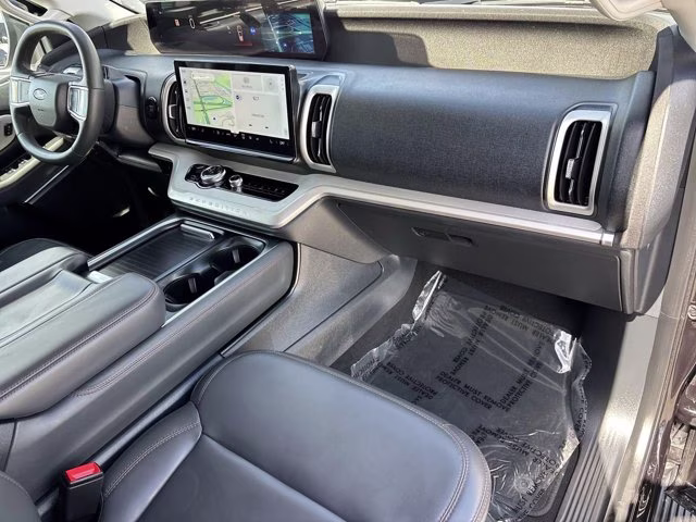 2025 Black Metallic Ford Expedition Active 4X4 SUV