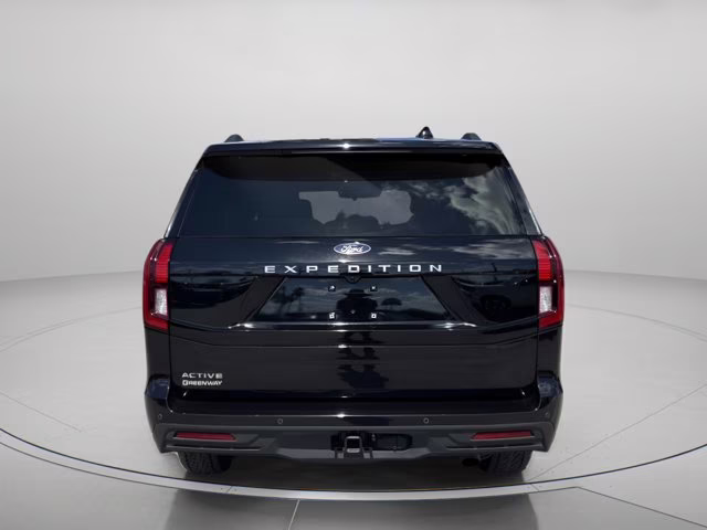 2025 Black Metallic Ford Expedition Active 4X4 SUV