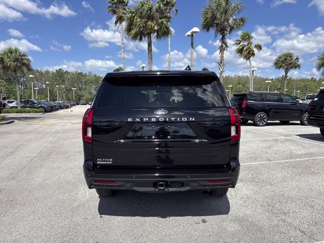 2025 Black Metallic Ford Expedition Active 4X4 SUV
