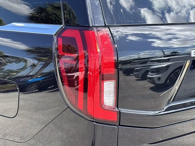 2025 Black Metallic Ford Expedition Active 4X4 SUV