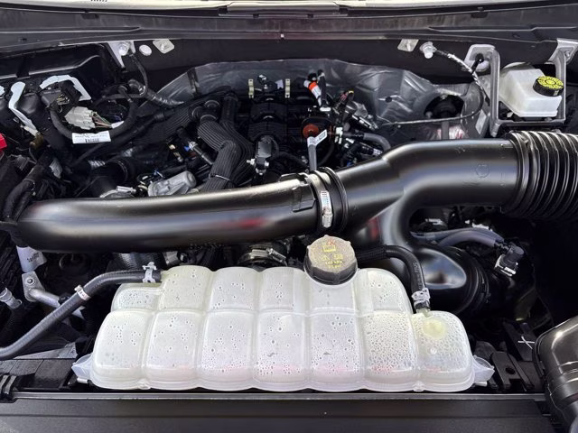 2025 Oxford White Ford Expedition Platinum 4X4 SUV