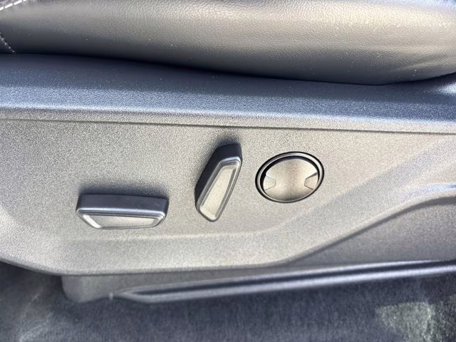 2025 Oxford White Ford Expedition Platinum 4X4 SUV