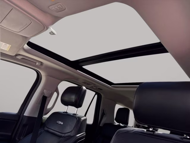2025 Oxford White Ford Expedition Platinum 4X4 SUV