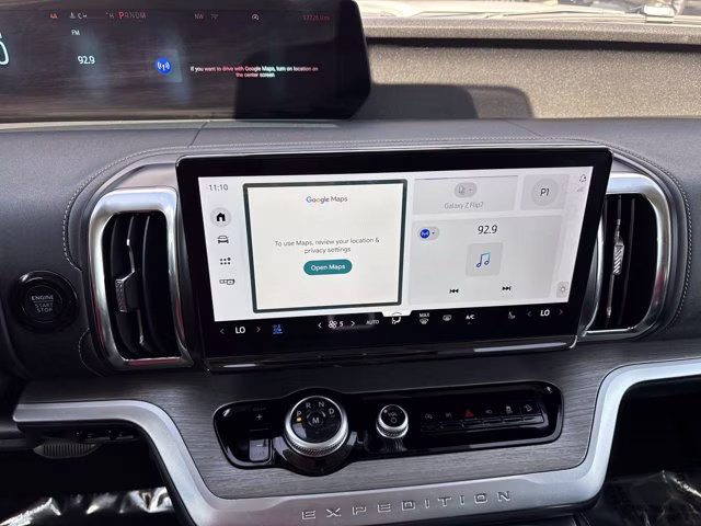 2025 Oxford White Ford Expedition Platinum 4X4 SUV