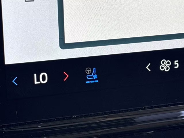 2025 Oxford White Ford Expedition Platinum 4X4 SUV