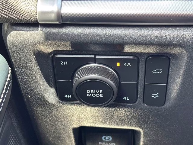 2025 Oxford White Ford Expedition Platinum 4X4 SUV