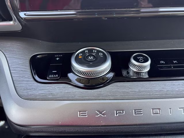 2025 Oxford White Ford Expedition Platinum 4X4 SUV
