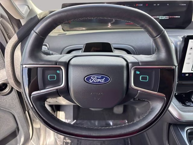 2025 Oxford White Ford Expedition Platinum 4X4 SUV