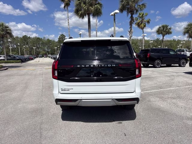 2025 Oxford White Ford Expedition Platinum 4X4 SUV