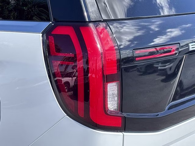 2025 Oxford White Ford Expedition Platinum 4X4 SUV