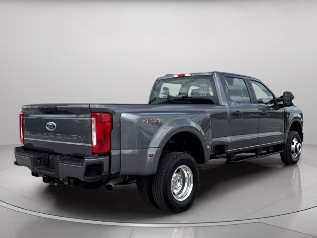 2026 Gray Metallic Ford Super Duty F-350 DRW XL 4X4 Truck