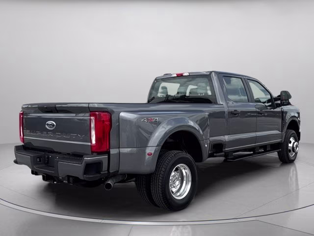 2026 Gray Metallic Ford Super Duty F-350 DRW XL 4X4 Truck