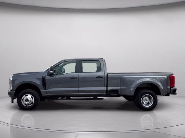 2026 Gray Metallic Ford Super Duty F-350 DRW XL 4X4 Truck