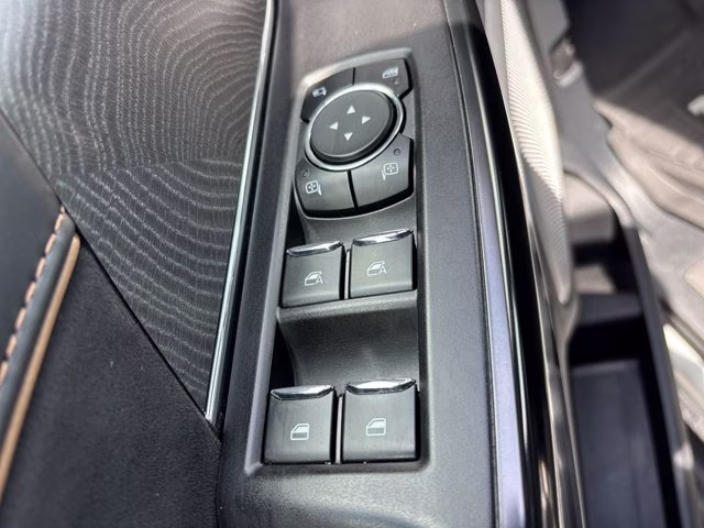 2023 Avalanche Ford F-150 Platinum 4X4 Truck