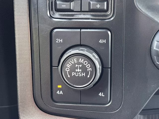 2023 Avalanche Ford F-150 Platinum 4X4 Truck
