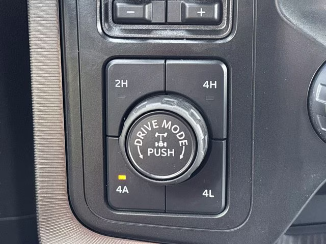 2023 Avalanche Ford F-150 Platinum 4X4 Truck