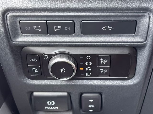 2023 Avalanche Ford F-150 Platinum 4X4 Truck