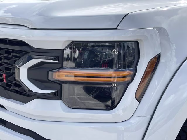 2026 Oxford White Ford F-150 XLT 4X4 Truck