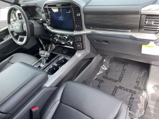2026 Star White Metallic Tri-Coat Ford F-150 Lariat 4X4 Truck