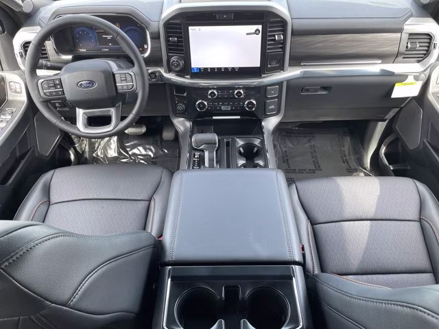 2026 Star White Metallic Tri-Coat Ford F-150 Lariat 4X4 Truck
