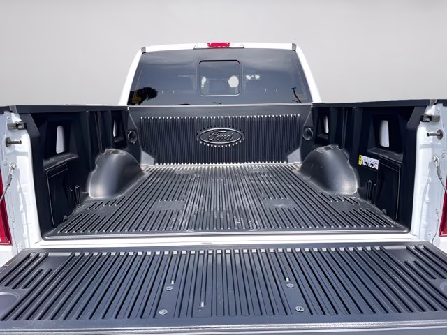 2026 Star White Metallic Tri-Coat Ford F-150 Lariat 4X4 Truck