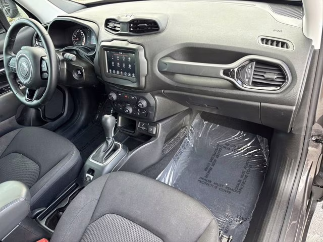2020 Granite Crystal Metallic Clearcoat Jeep Renegade Altitude FWD SUV