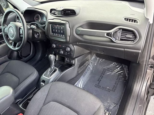 2020 Granite Crystal Metallic Clearcoat Jeep Renegade Altitude FWD SUV