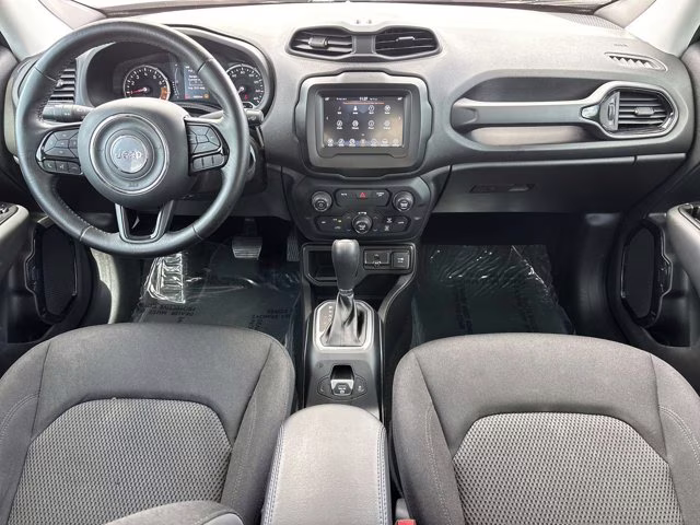 2020 Granite Crystal Metallic Clearcoat Jeep Renegade Altitude FWD SUV