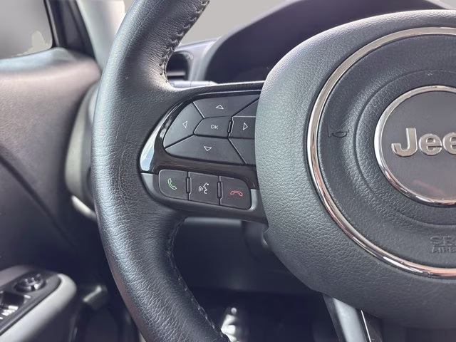 2020 Granite Crystal Metallic Clearcoat Jeep Renegade Altitude FWD SUV
