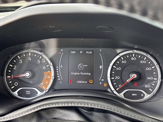 2020 Granite Crystal Metallic Clearcoat Jeep Renegade Altitude FWD SUV