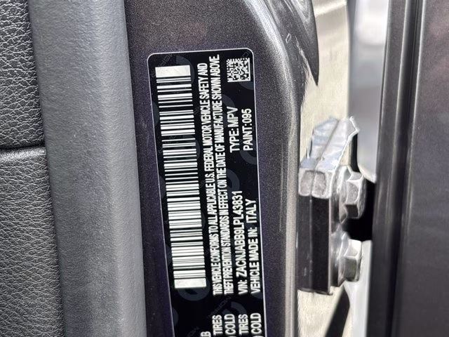 2020 Granite Crystal Metallic Clearcoat Jeep Renegade Altitude FWD SUV