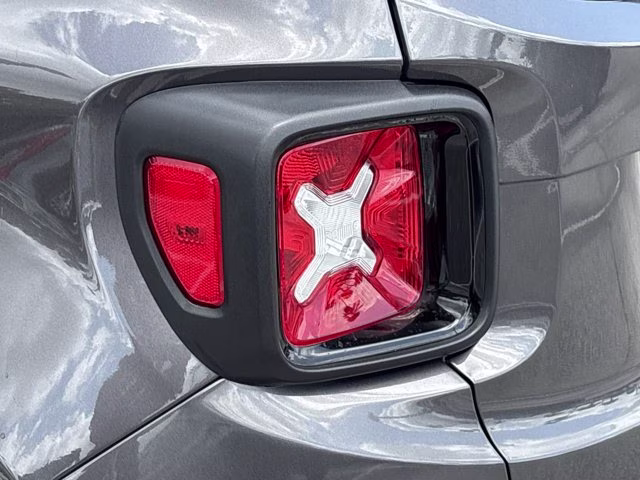 2020 Granite Crystal Metallic Clearcoat Jeep Renegade Altitude FWD SUV