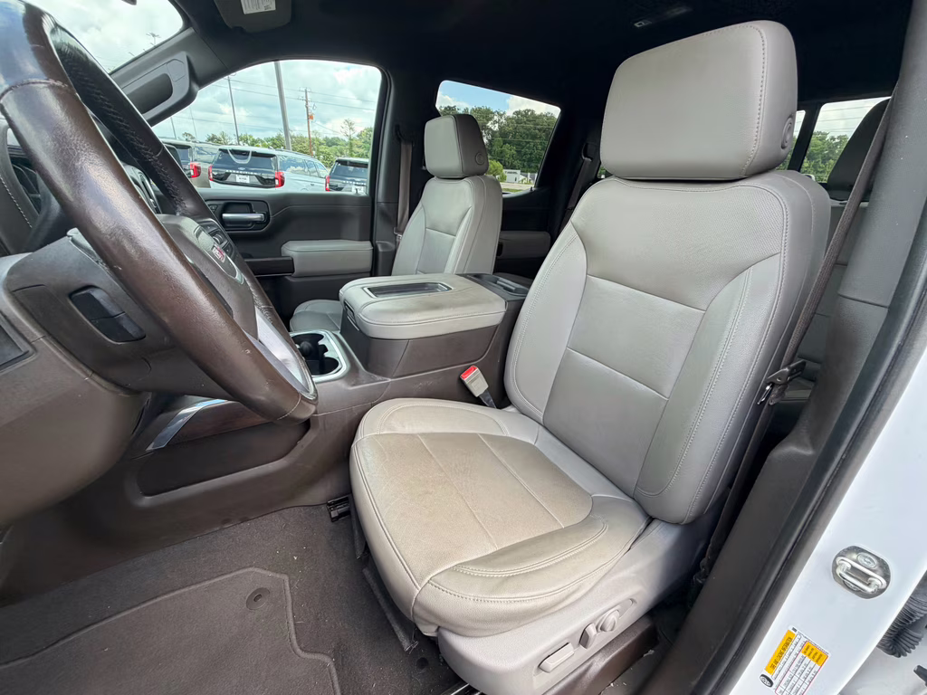 2021 White Frost Tricoat GMC Sierra SLT 4X4 Truck